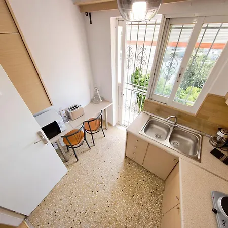 Unique Views Of Filopapou Hill In Acropolis Area! Atenas